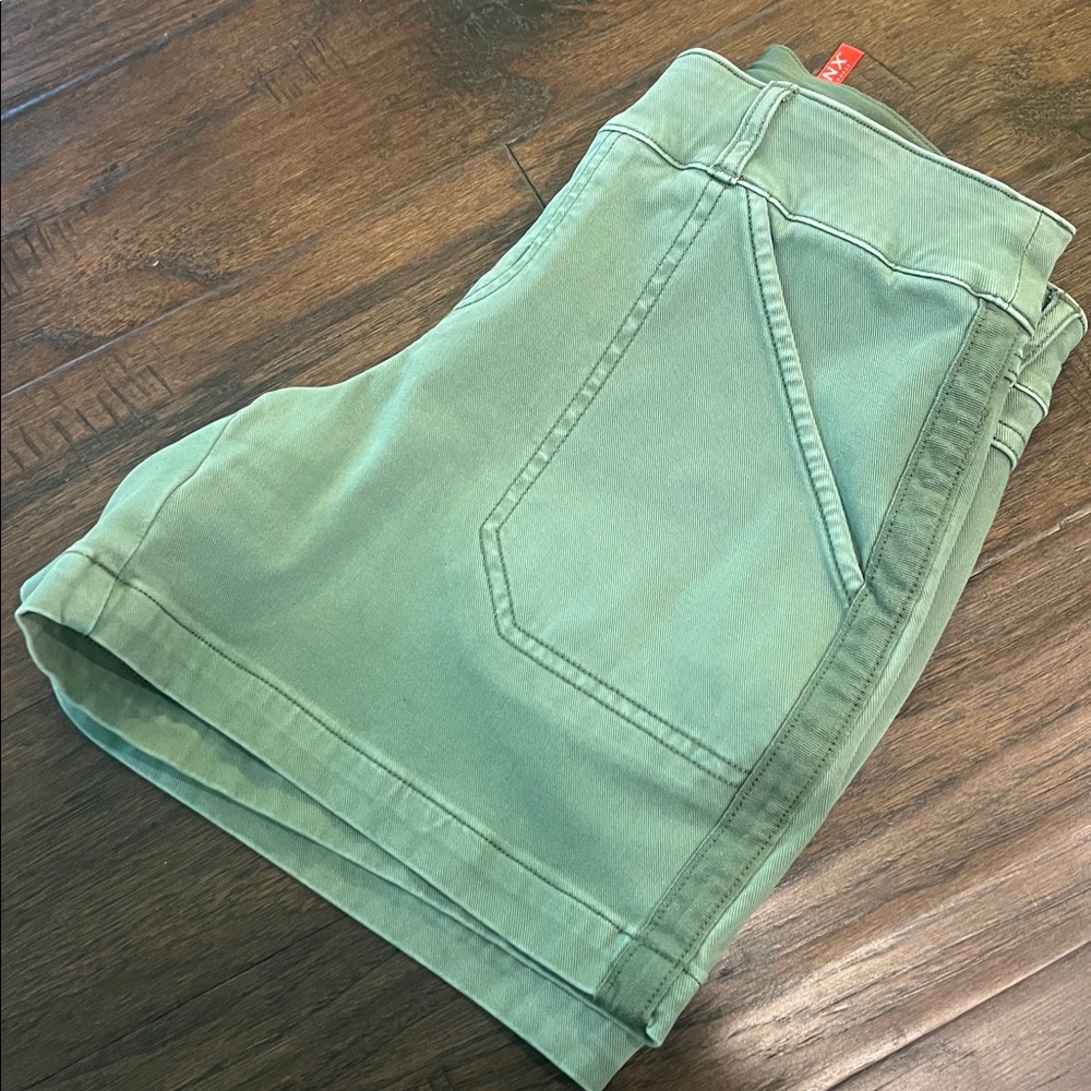 SPANX Olive Green Shorts S/P EUC